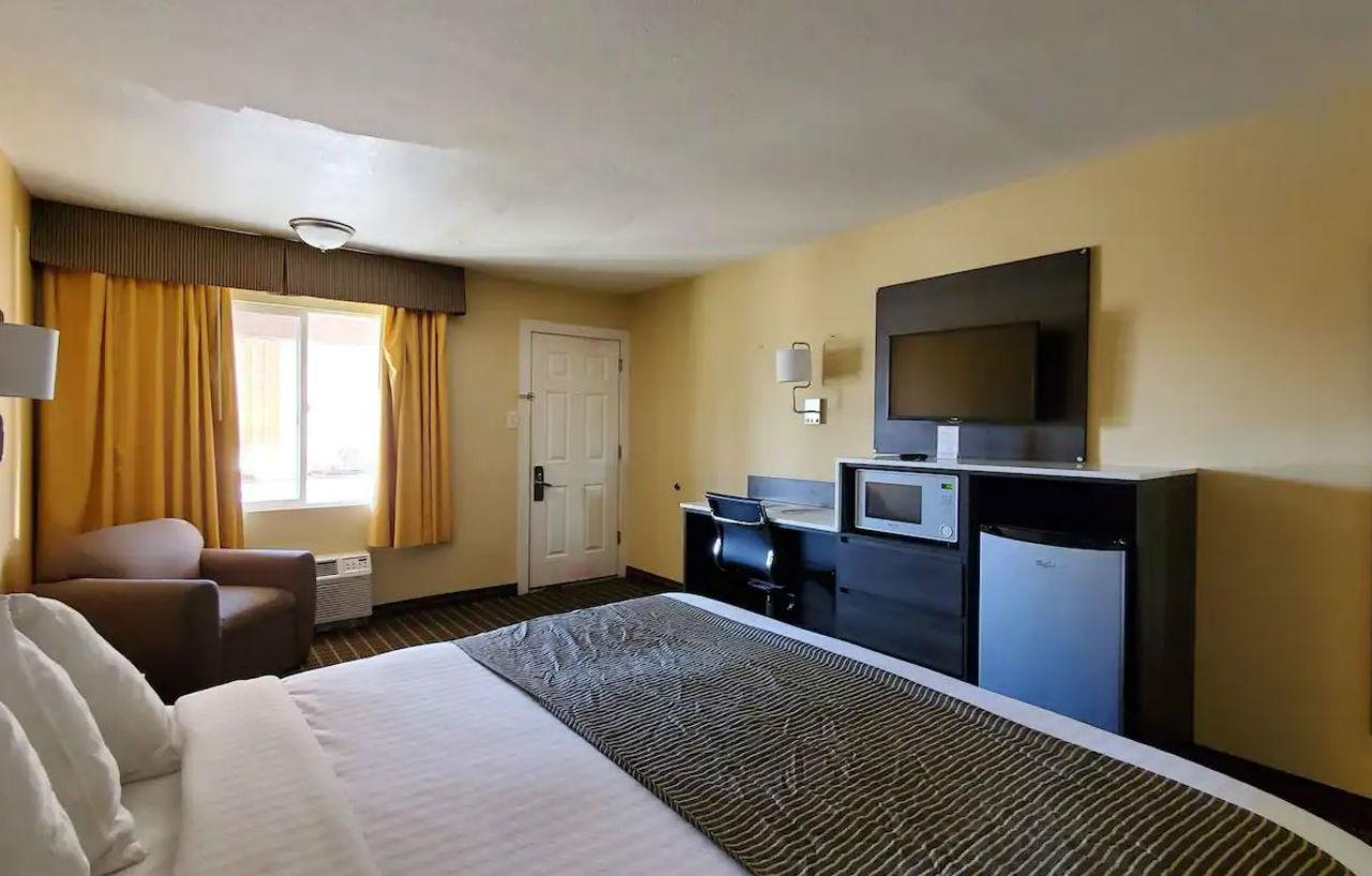 Ramada By Wyndham Flagstaff East Ξενοδοχείο Εξωτερικό φωτογραφία