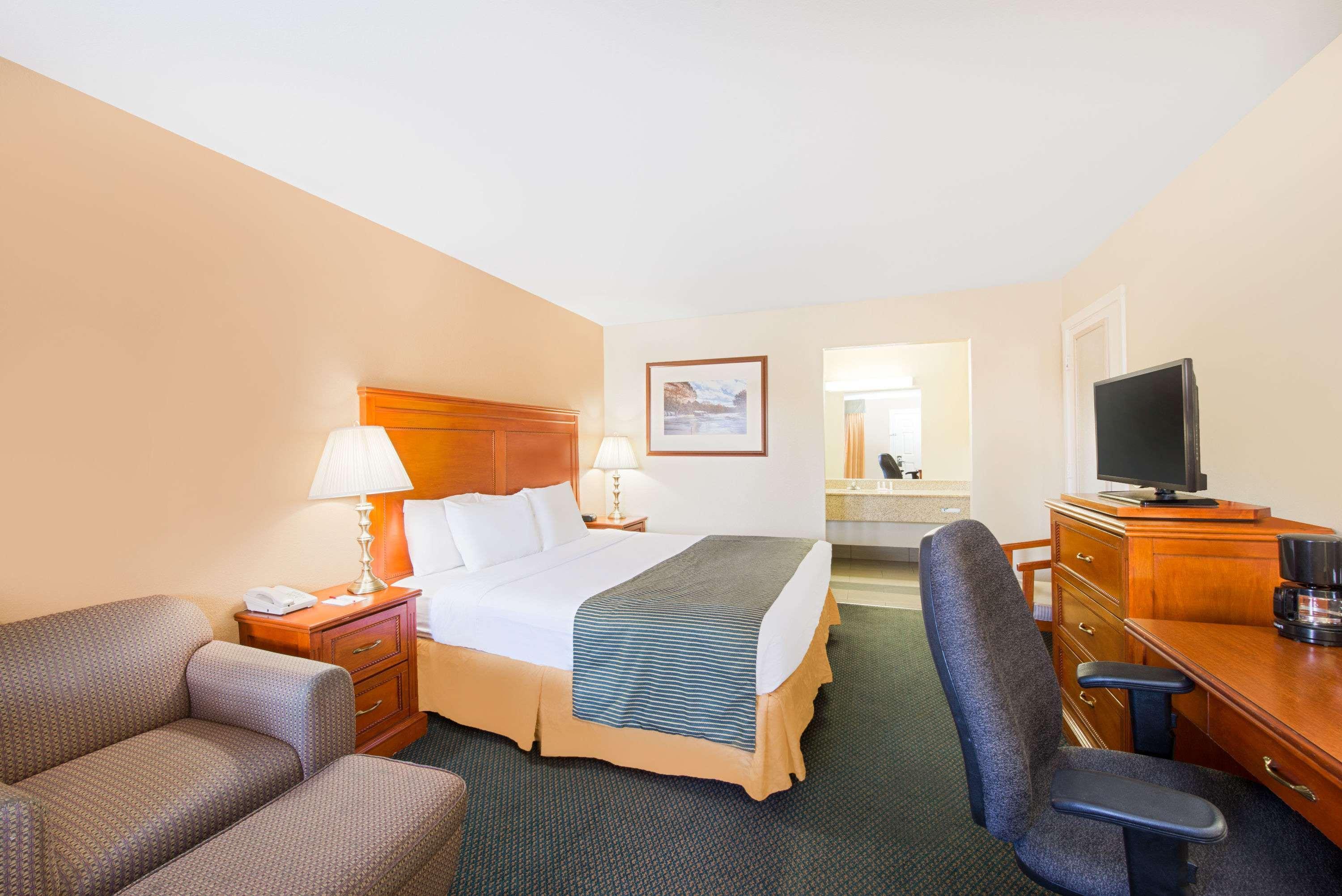 Ramada By Wyndham Flagstaff East Ξενοδοχείο Εξωτερικό φωτογραφία