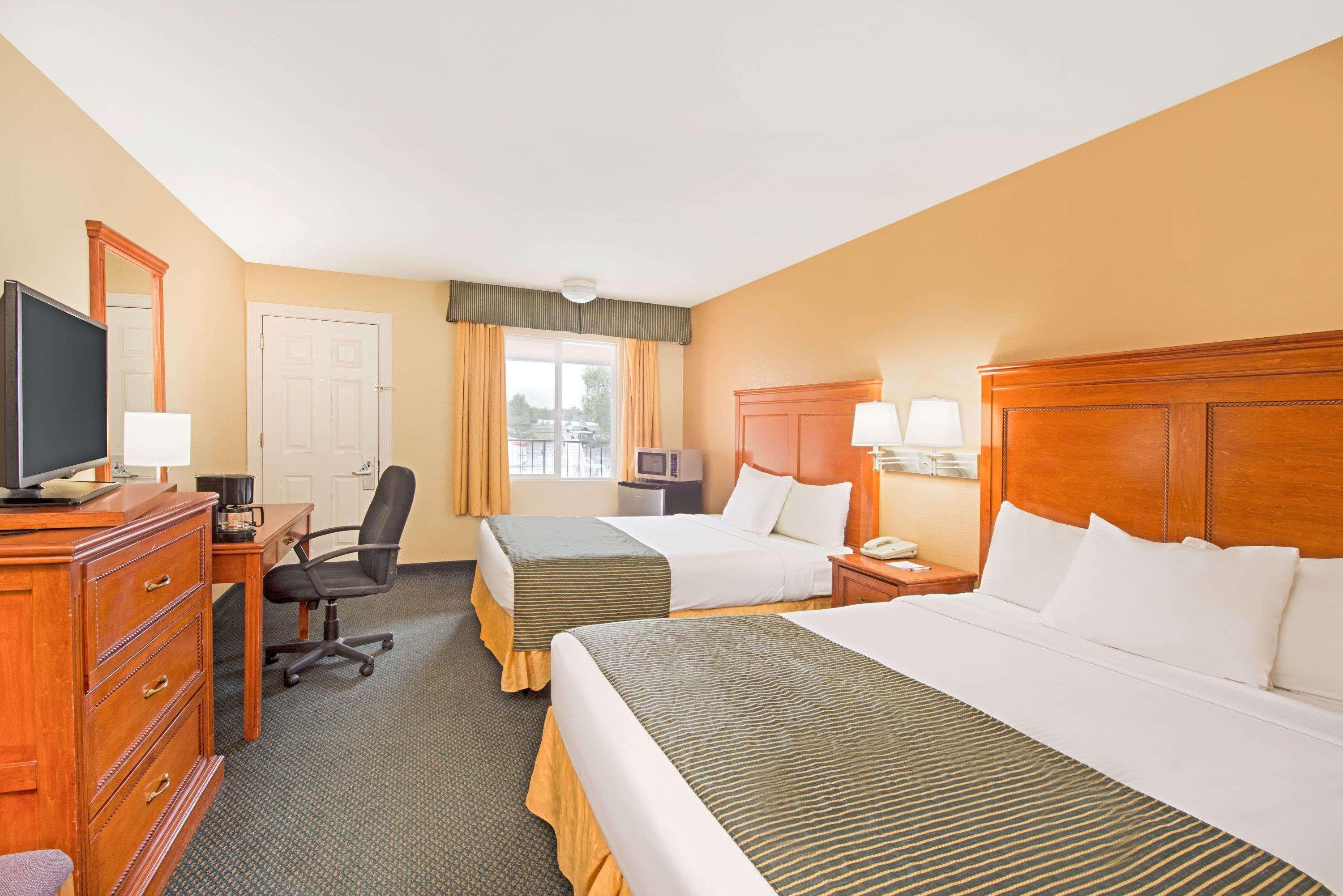 Ramada By Wyndham Flagstaff East Ξενοδοχείο Εξωτερικό φωτογραφία