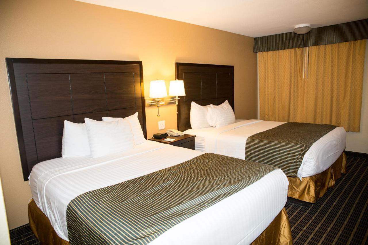 Ramada By Wyndham Flagstaff East Ξενοδοχείο Εξωτερικό φωτογραφία